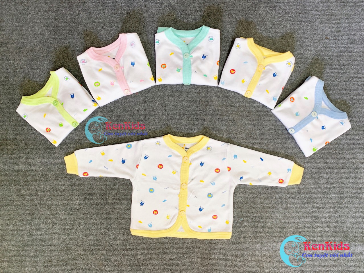 1 Áo khoác giữ ấm cotton tay dài họa tiết cho bé