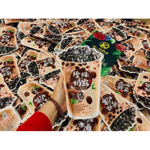Kẹo Trà Sữa Trân Chân Đường Đen Kẹo Trà Sữa Trân Châu Phủ Cacao Rih Rih Wang Đài Loan  vị trở thành một ly trà sữa trân châu đường đen thơm ngon khó cưỡng, trân châu đen dẻo dẻo dai dai ngon khó tả