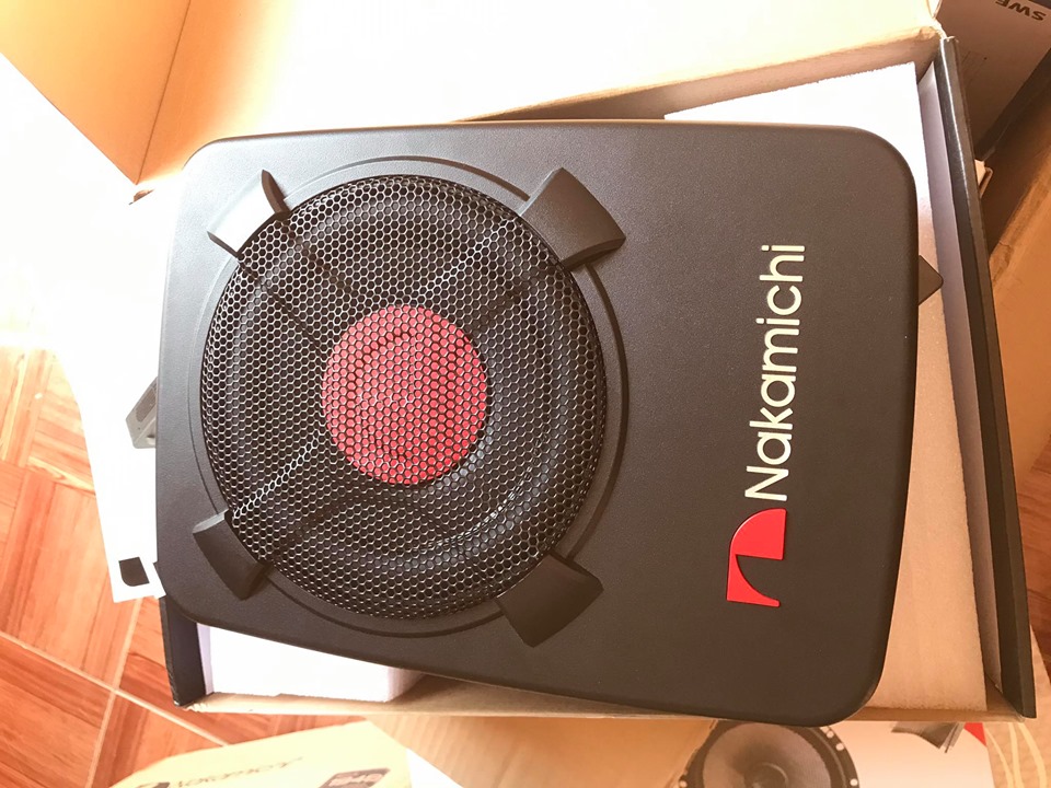 Loa sup gầm ghế ô tô NAKAMICHI 8.1A