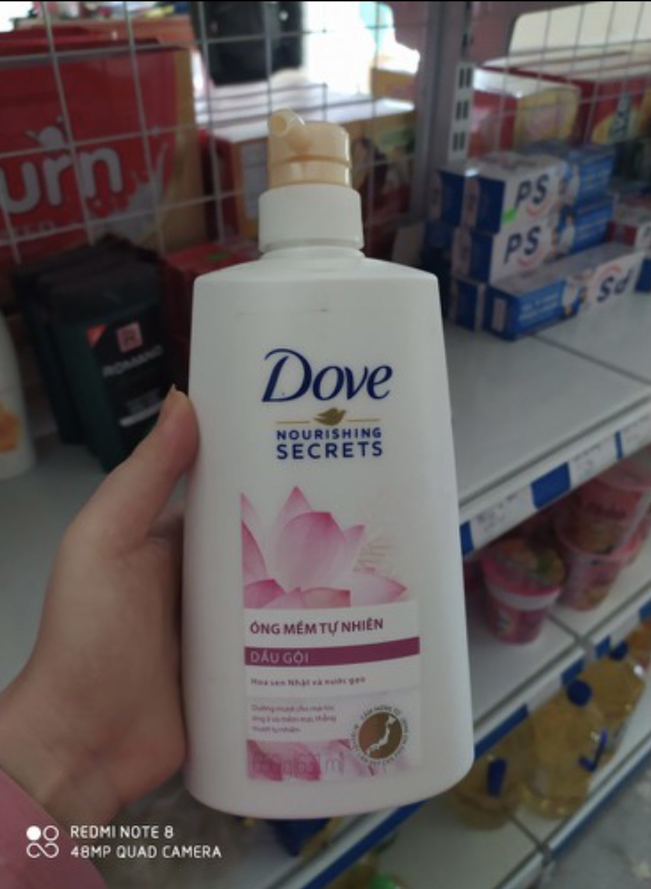 Dầu Gội Dove Hoa Sen Nhật 650g