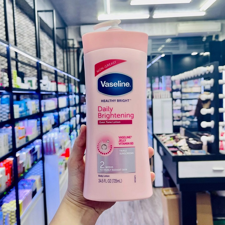 Dưỡng Thể Trắng Da Vaseline Healthy 725ml