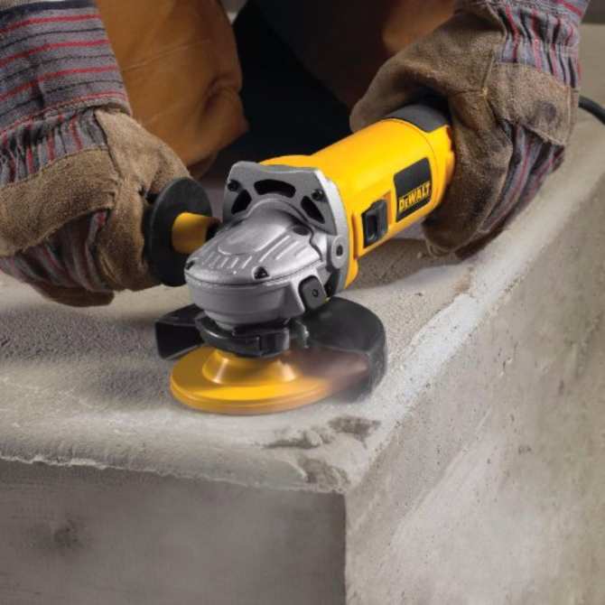DEWALT Máy mài góc DWE8100S-B1