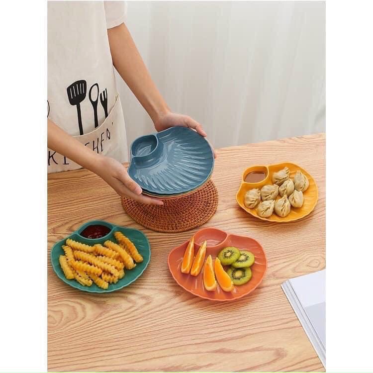 Dĩa hình vỏ sò có ngăn gia vị
