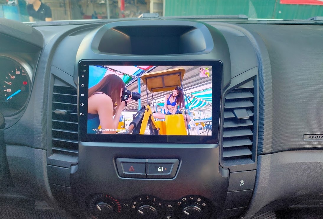 Mặt dưỡng màn hình android cho xe FORD RANGER 2011-2016