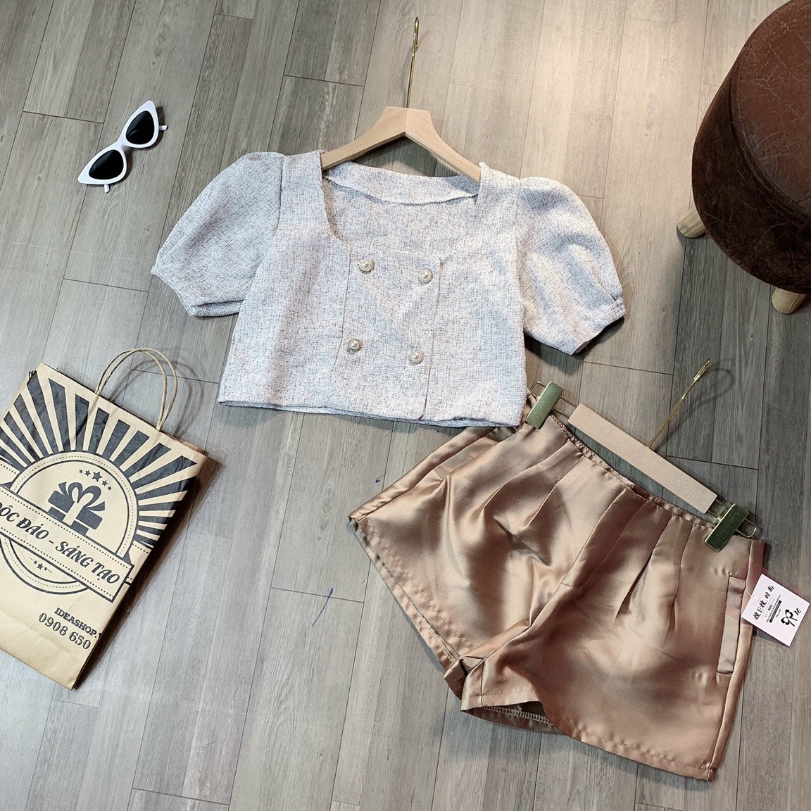 Áo crotop cổ u 4 nút, phụng hoàng