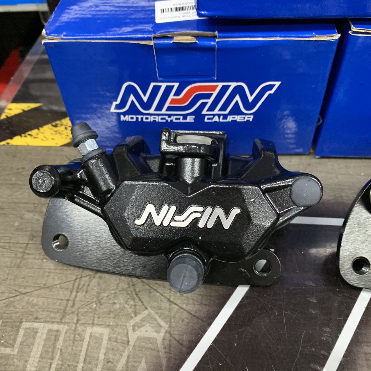 HEO DẦU NISIN 2 BÍT - CLICK / VARIO