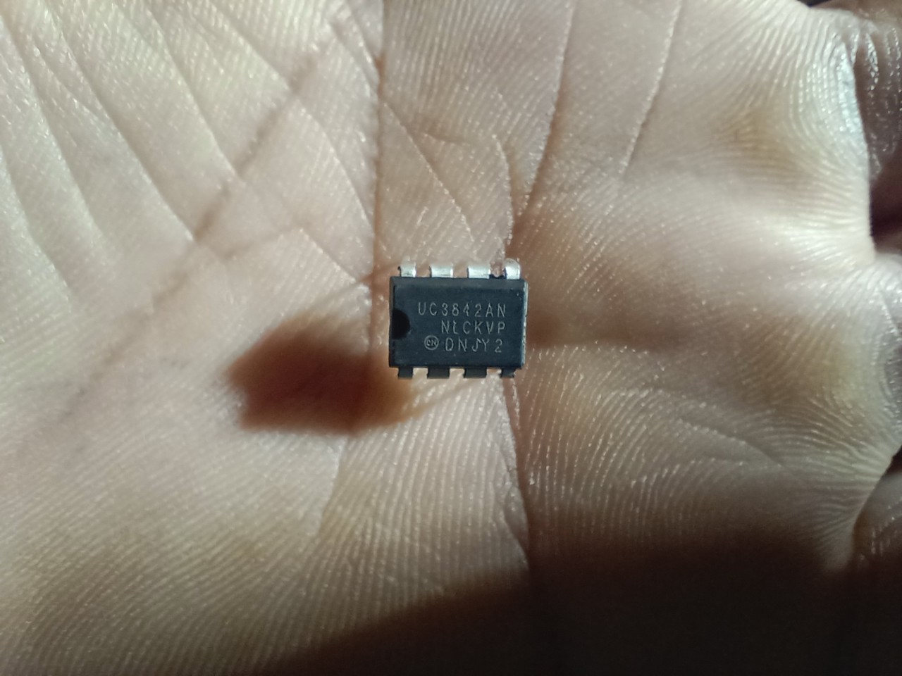 Ic nguồn các loại uc3842, uc3843, uc3845, viper12a, viper22a