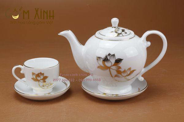 Bộ ấm chén Bát Tràng Camellia hoa sen vàng kim
