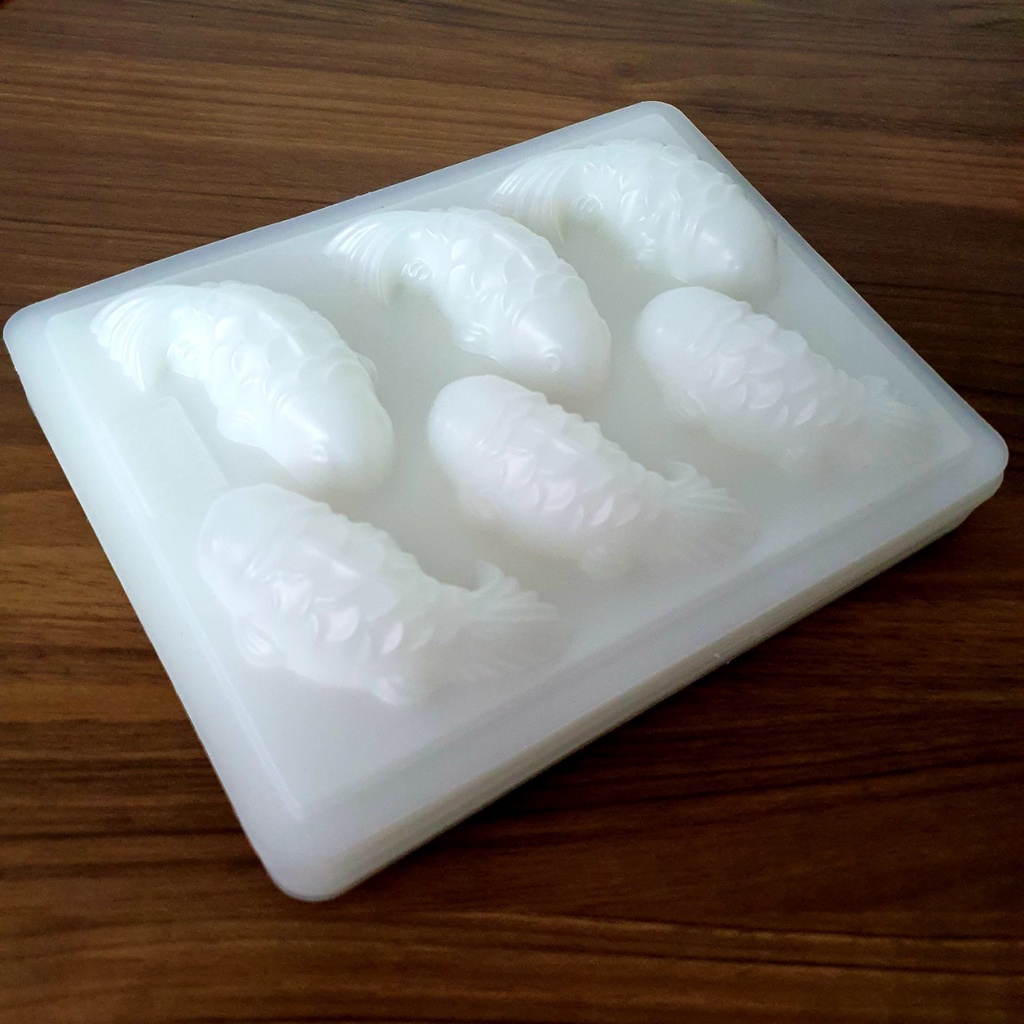Khuôn nhựa 6 con cá chép ( 10*4.5cm )