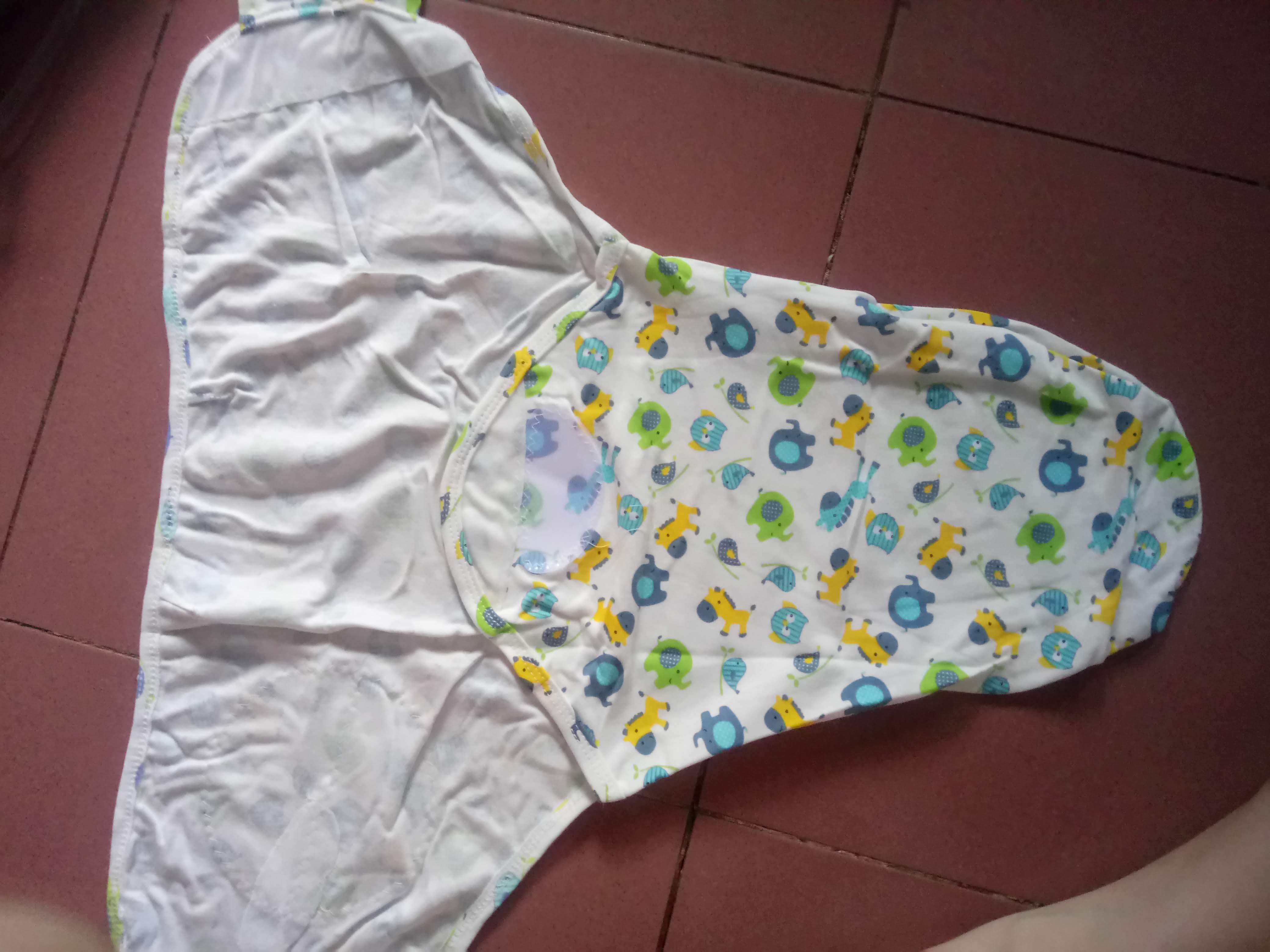 Khăc choàng ủ kén cho bé Swaddle