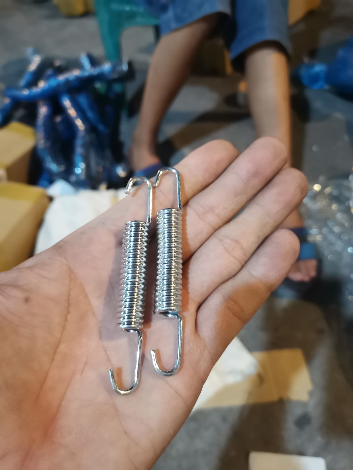1 cặp lò xo pô độ ( giá sỉ)