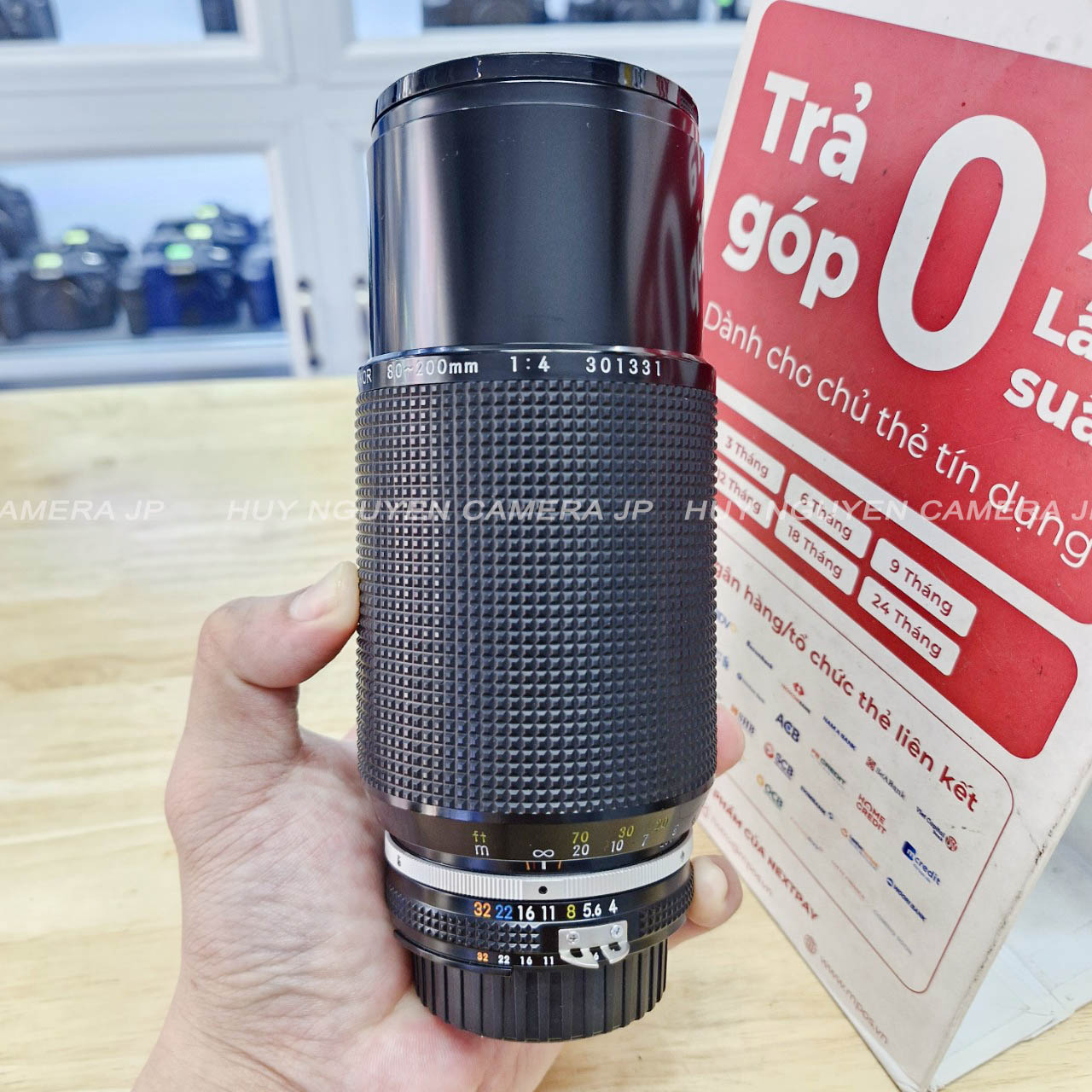 Ống kính nikon 80 200 f4 ais huyền thoại siêu tia. 18 tia rất đẹp. ống kính náy bằng tay mf