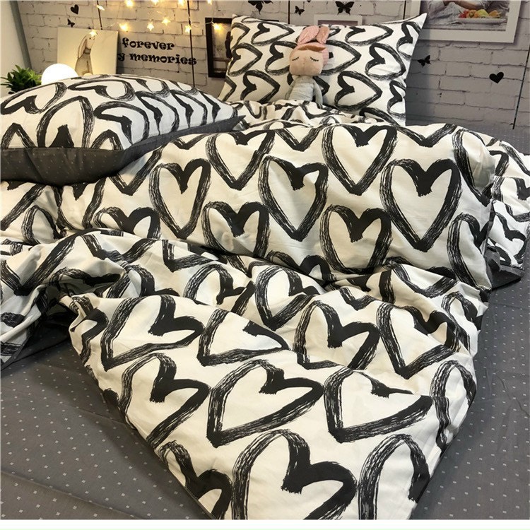 Bộ chăn ga gối cotton poly - Mẫu tim xước