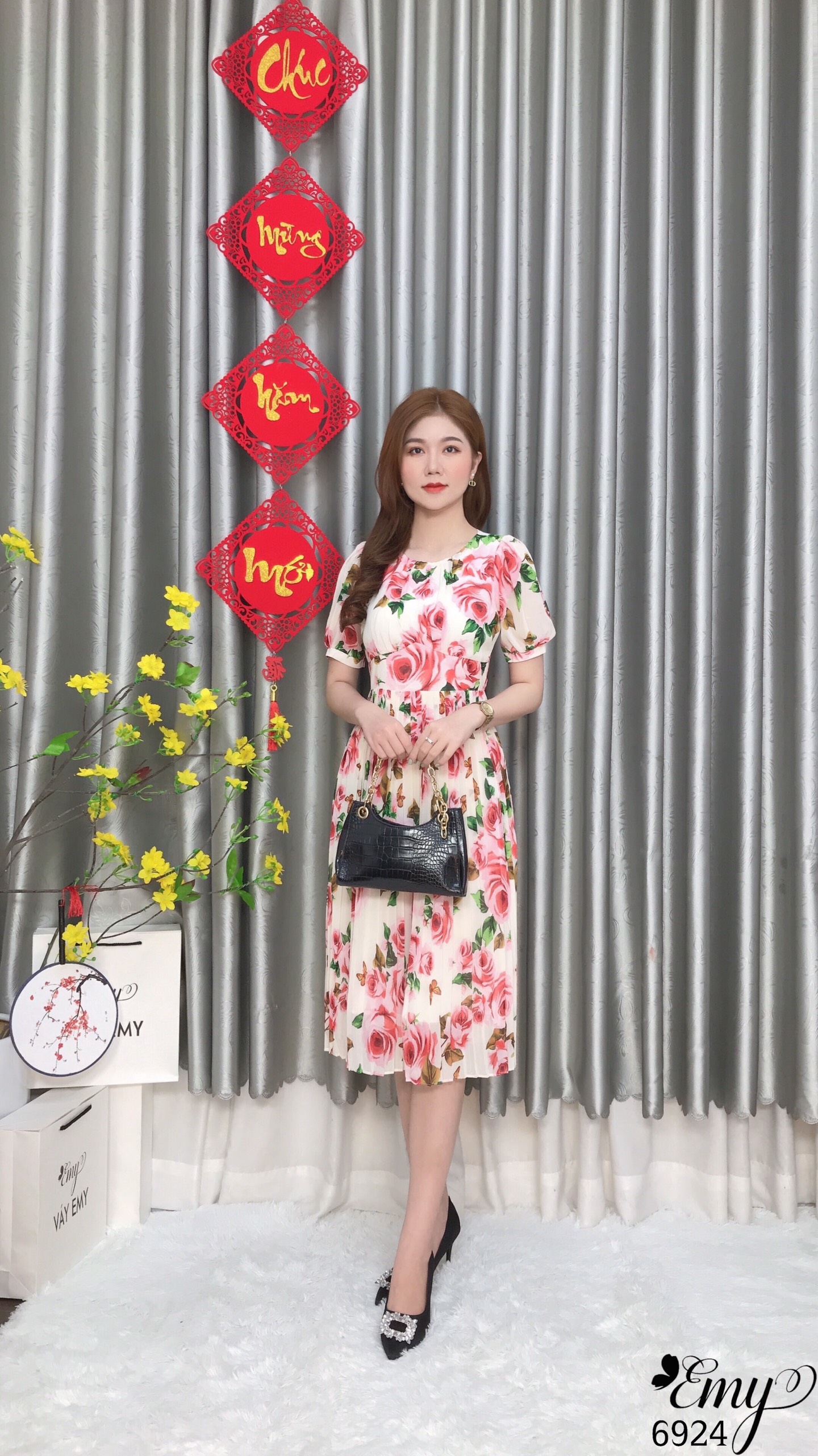 Đầm EMY EM6924  Xoè Dập Ply