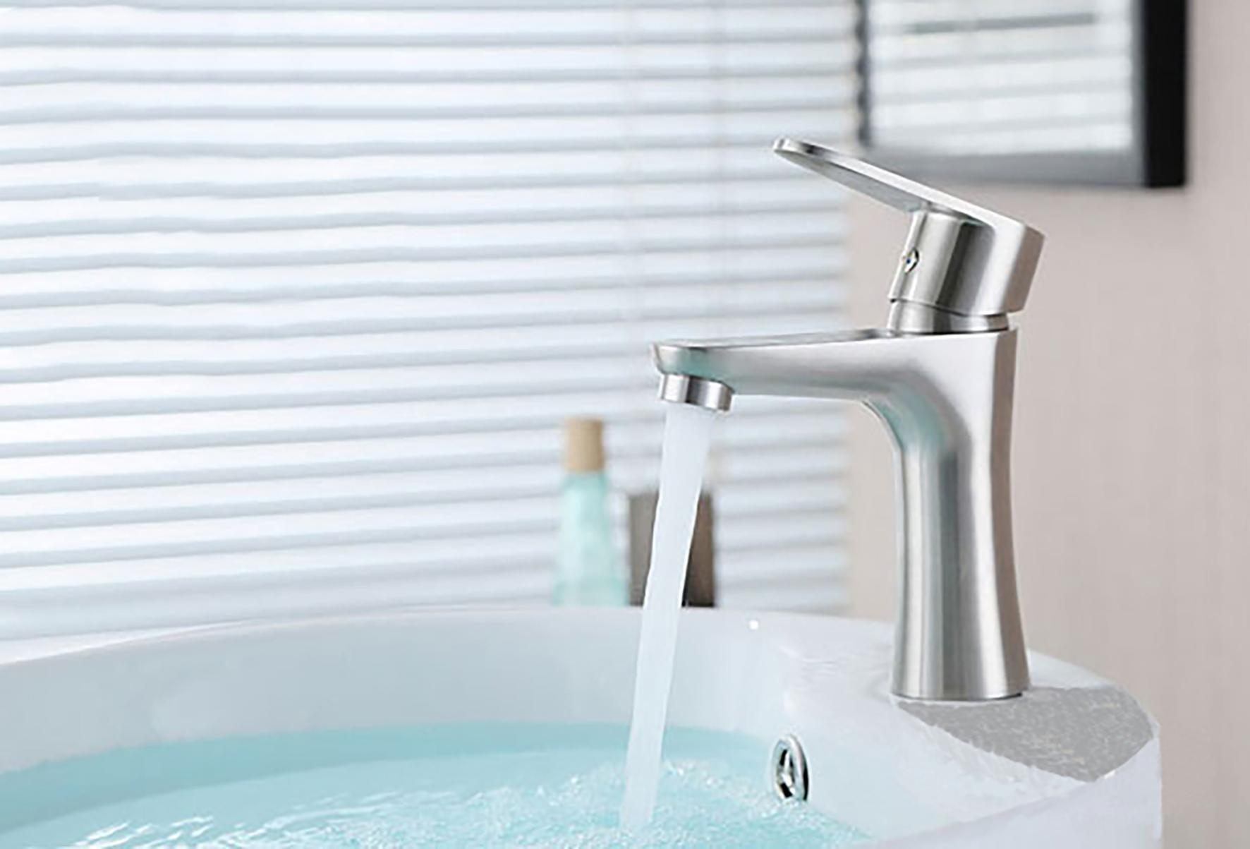 [HCM]Vòi chậu rửa (lavabo) nóng lạnh Inox 304