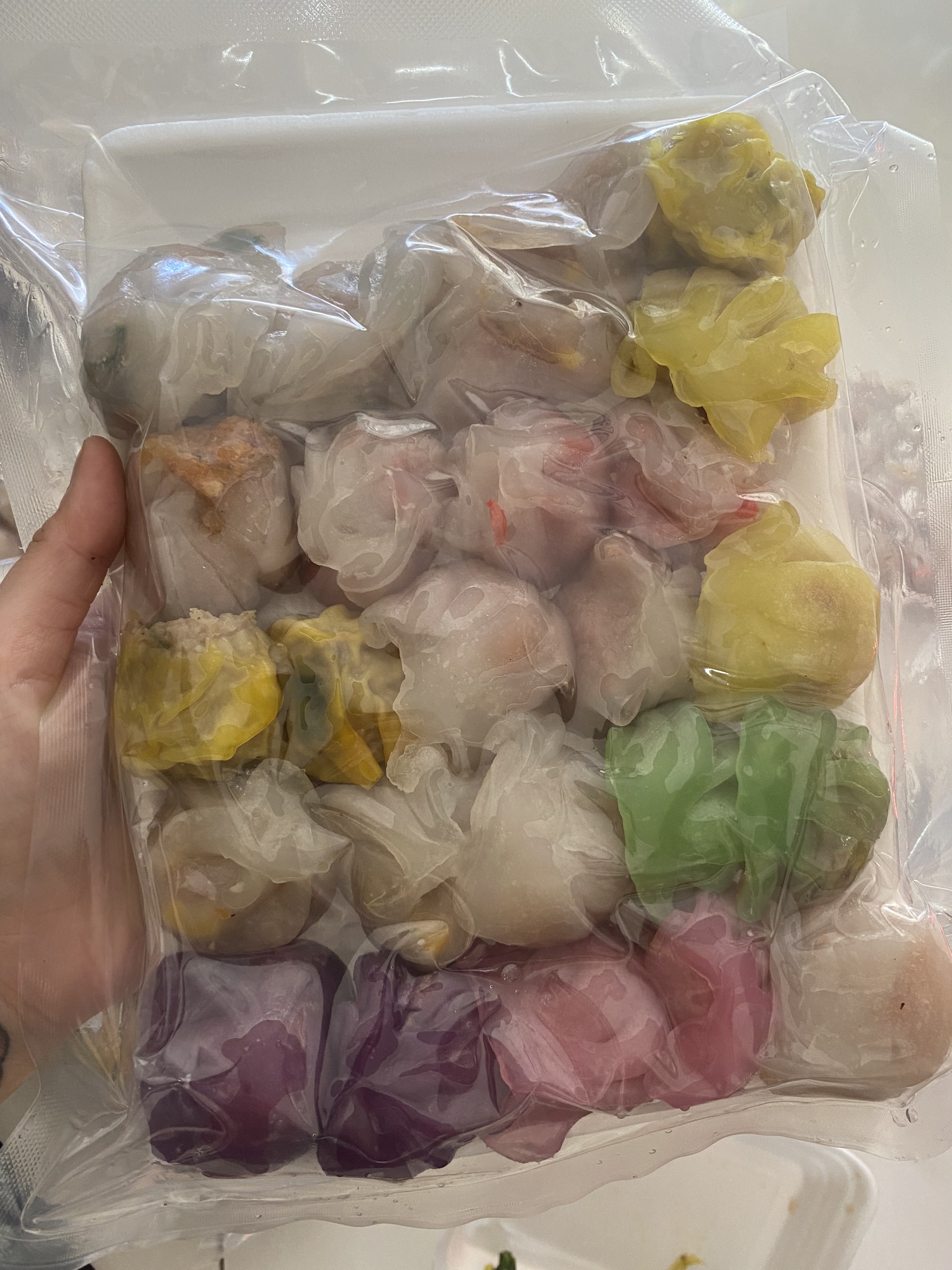Há cảo tôm, thịt các loại - 900g 24 viên