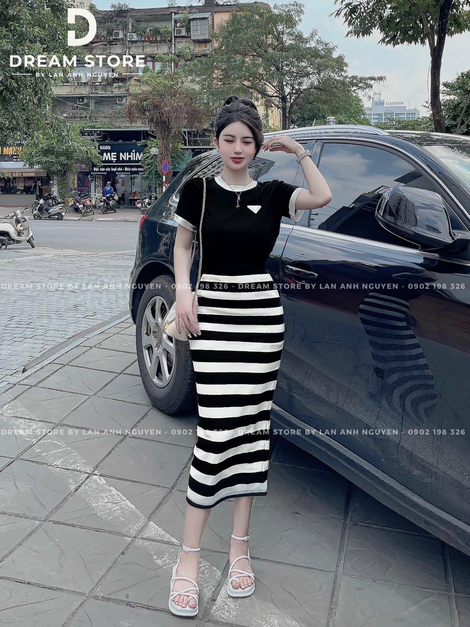 Set áo thun basic hai màu đen và trắng mix chân váy ôm dài kẻ sọc, set váy body mặc dạo phố sang chảnh