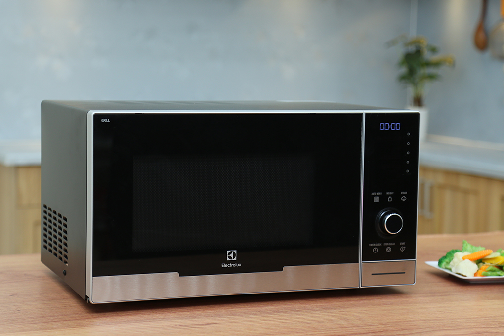 Lò vi sóng Electrolux Impreso 30L EMS3085X