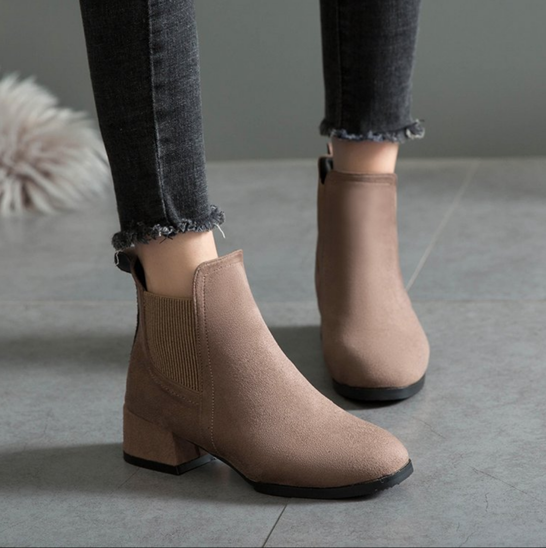 [ Màu NÂU + ĐEN size 35- 40 ]  Boot nữ cổ thun da lộn đế 4cm ÊM CHÂN GBN118