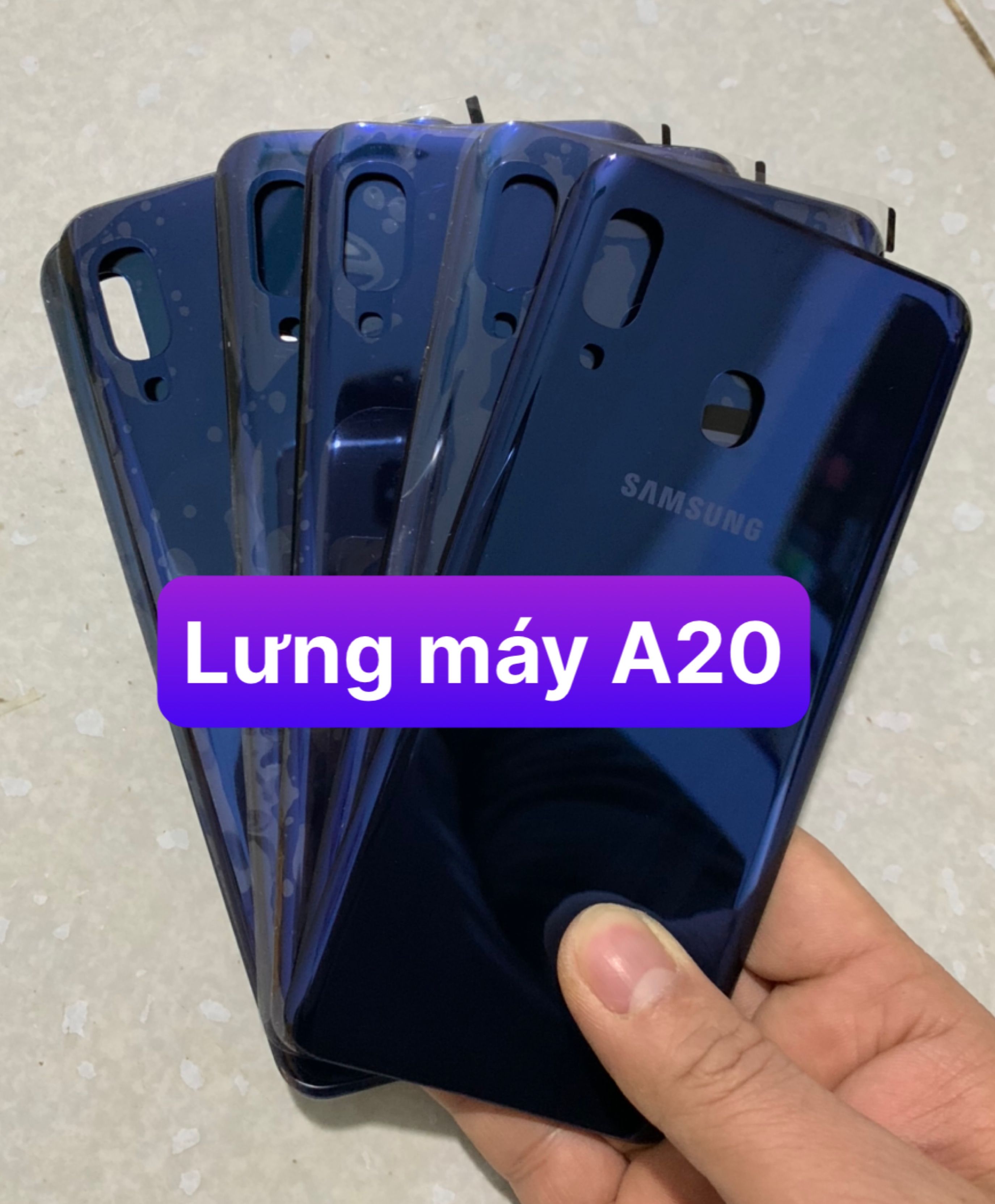 nắp lưng samsung A20 (zin)
