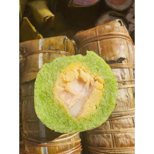 Bánh Tét Đậu Mỡ Và Bánh Ú