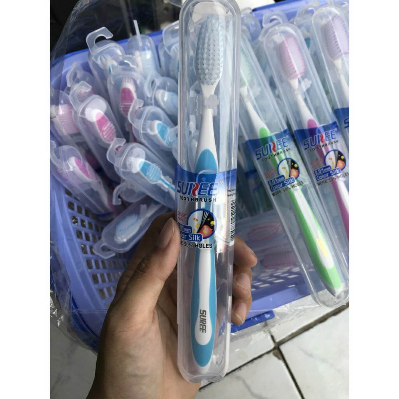 Bàn Chải SURE Thái Lan Mềm Mại Có Móc Treo