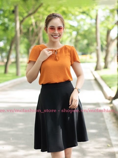 CHÂN VÁY XÒE dáng dài tới gối