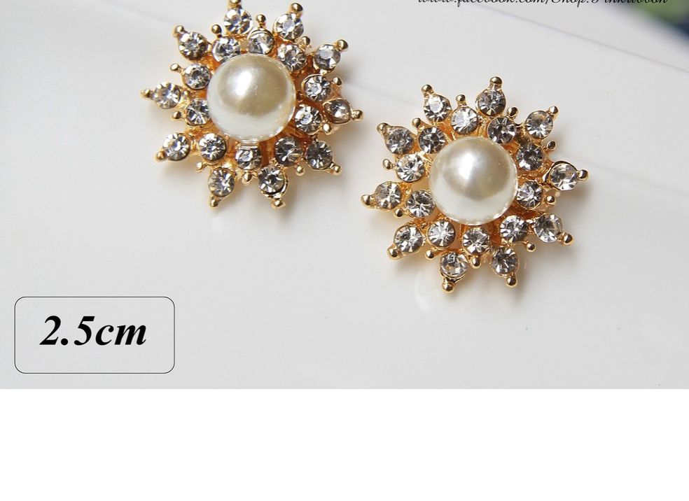 Charm mặt trời đính đá và trai các size