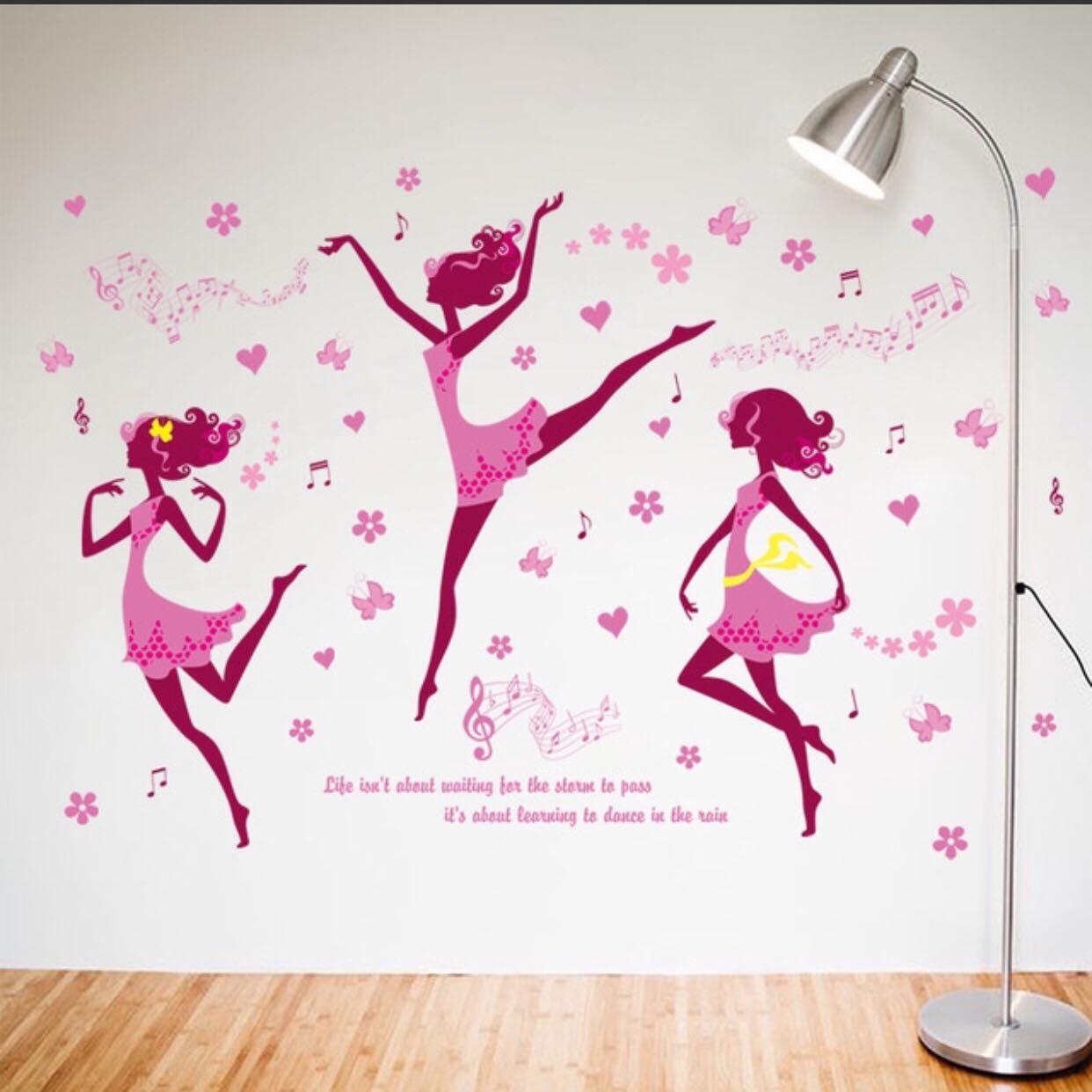 decal dán tường cô gái múa