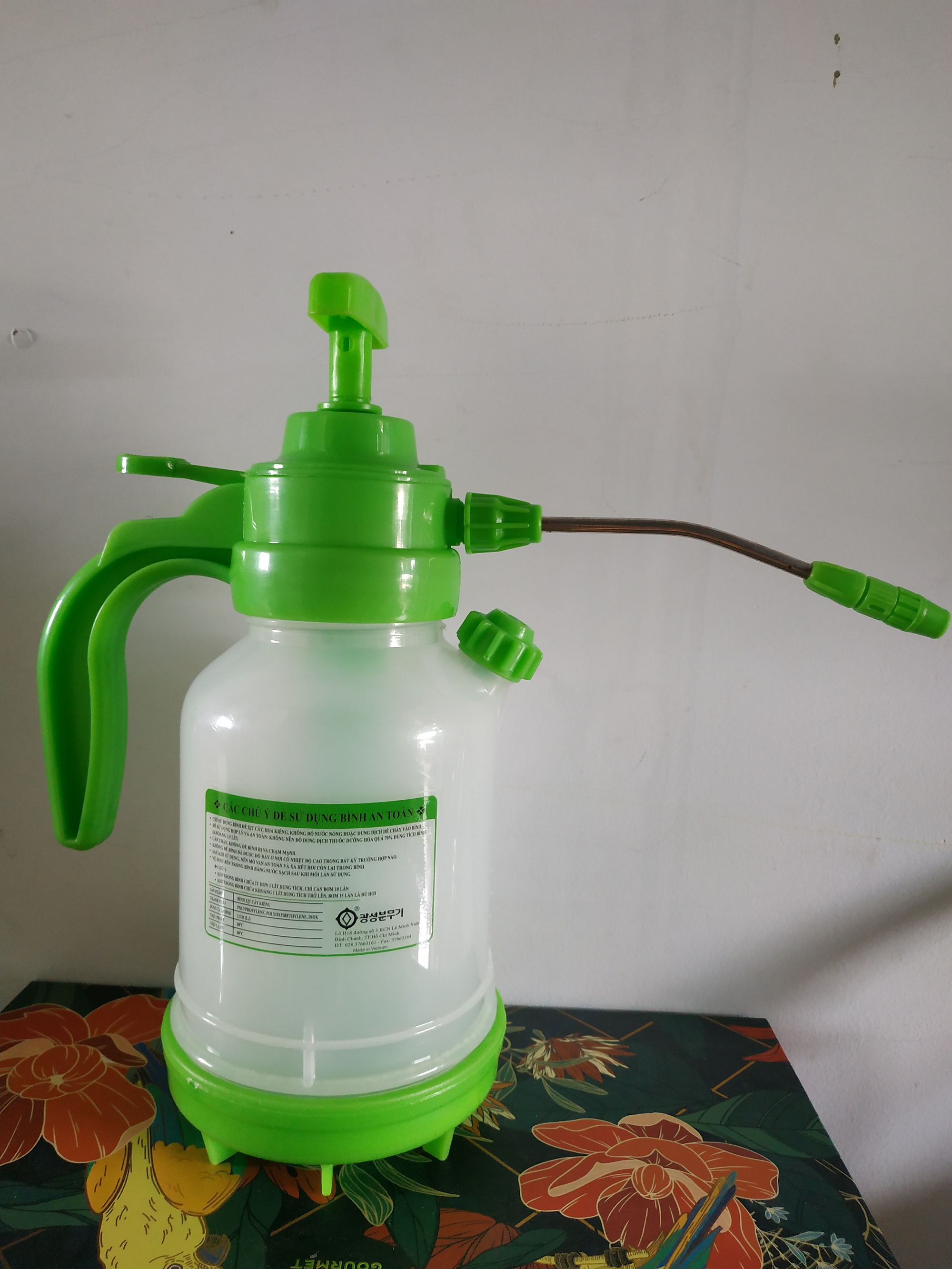 Bình tưới cây  chất lượng Hàn quốc TOV 1.5 lít