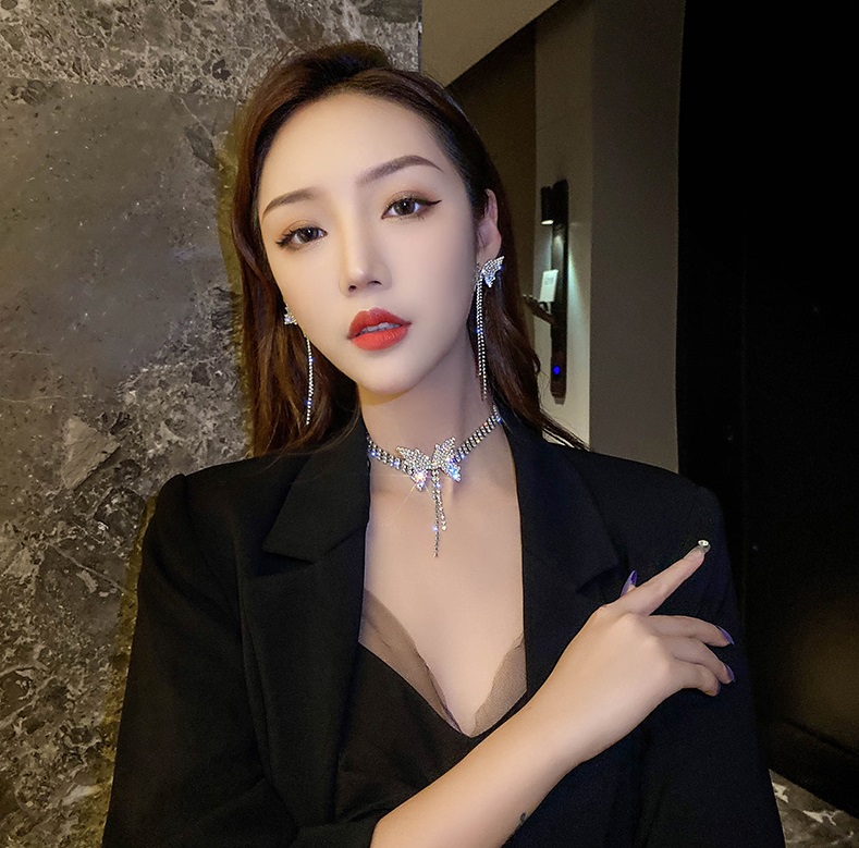 Vòng cổ bướm đính đá toàn bộ siêu chất VC92