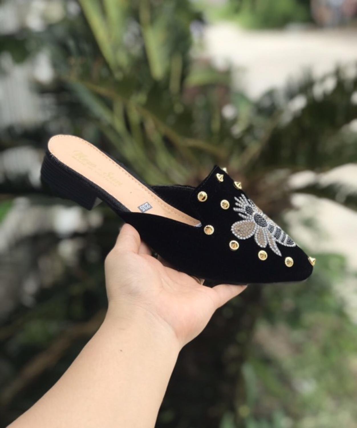 Dép sục ong đính đá