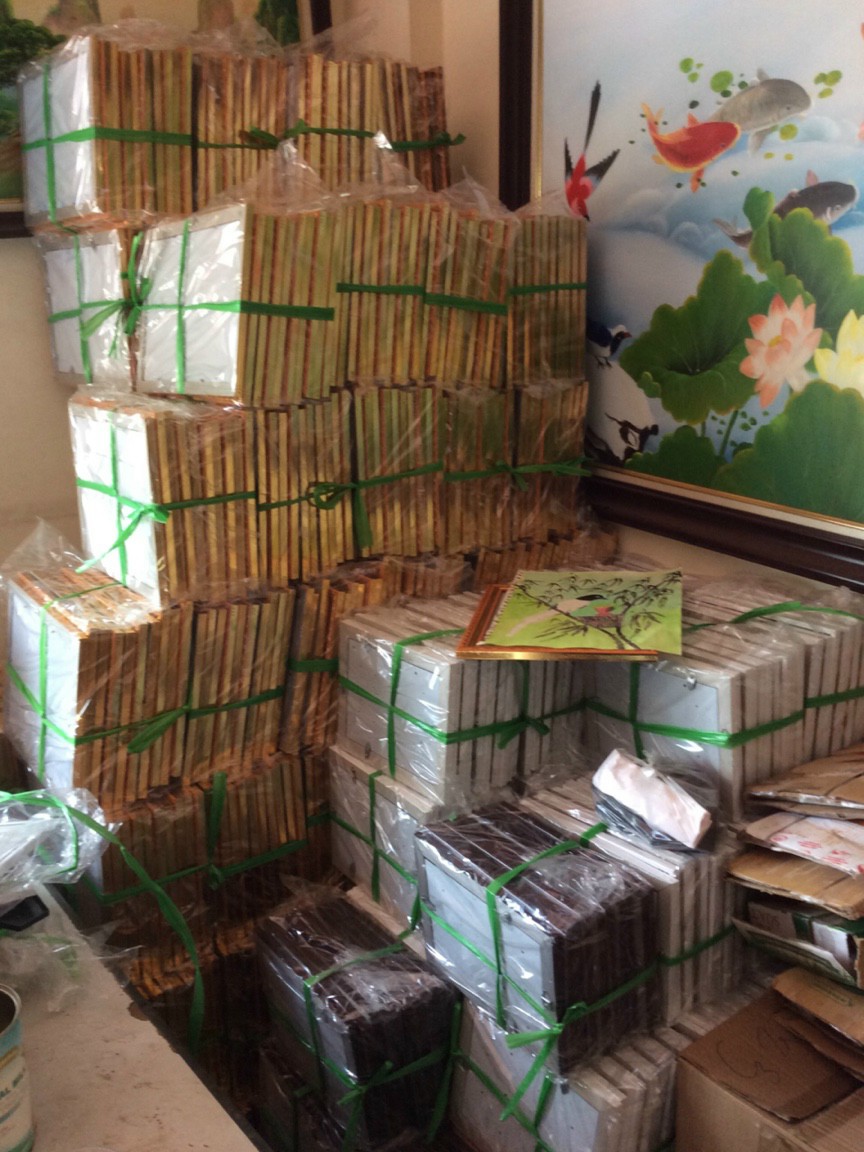 KHUNG BẰNG KHEN A4 VÀNG MICA CỰC ĐẸP