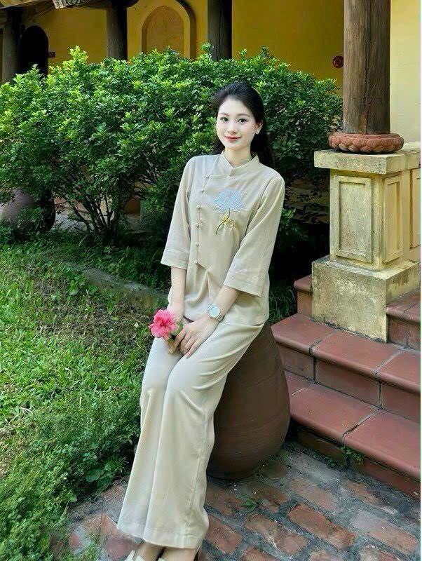 Set bộ lam, đồ lam hàng nút xéo gài chất vân mây dày đẹp họa tiết thêu hoa sen chữ an lễ chùa duyên dáng