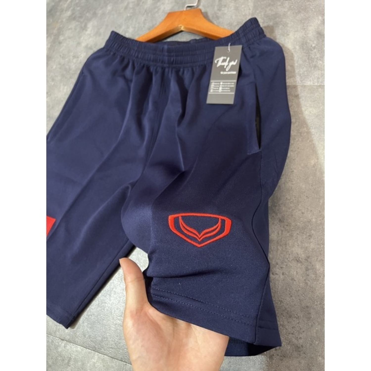 Quần short thể thao VN