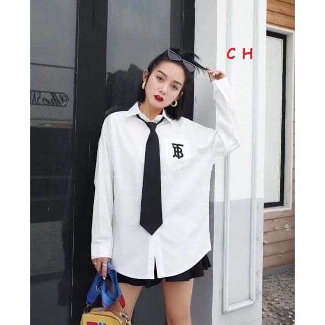Áo sơ mi trắng túi logo kèm cavat COH0220