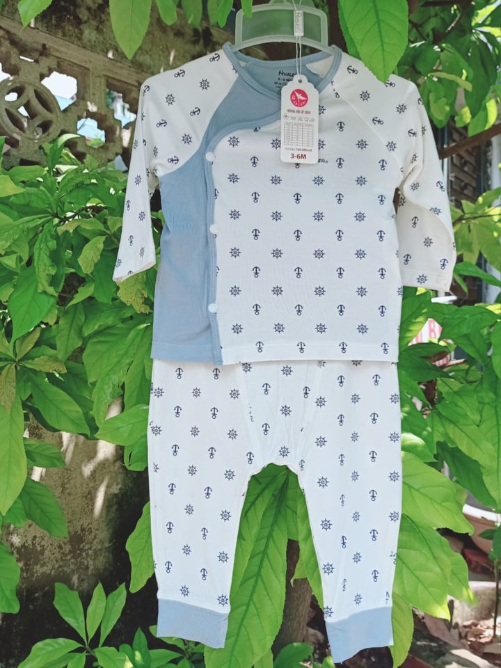Avaler_ Bộ sơ sinh sợi tre Avaler cho bé