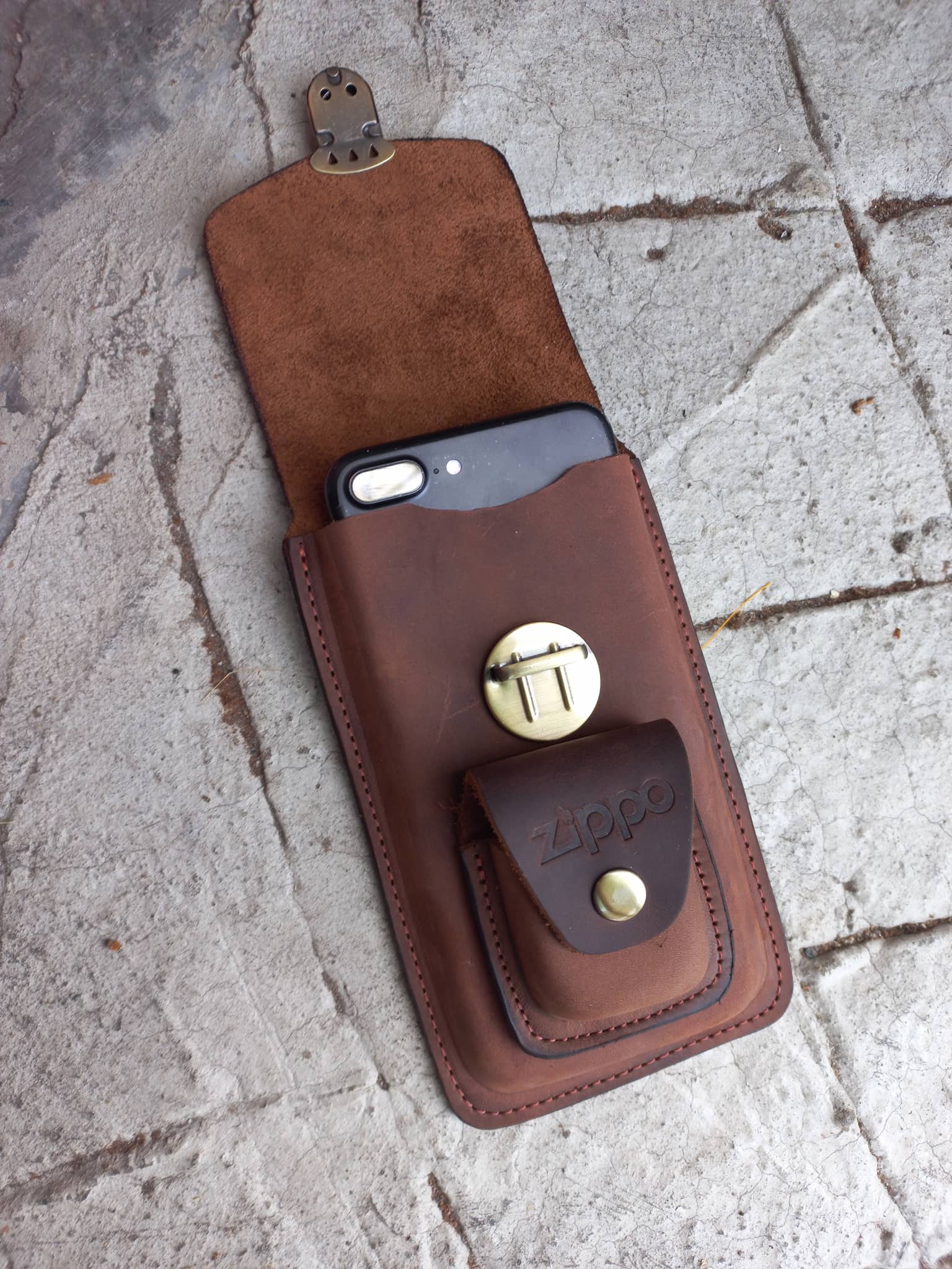Bao da đựng điện thoại kèm bao zippo đựng 2 trong 1