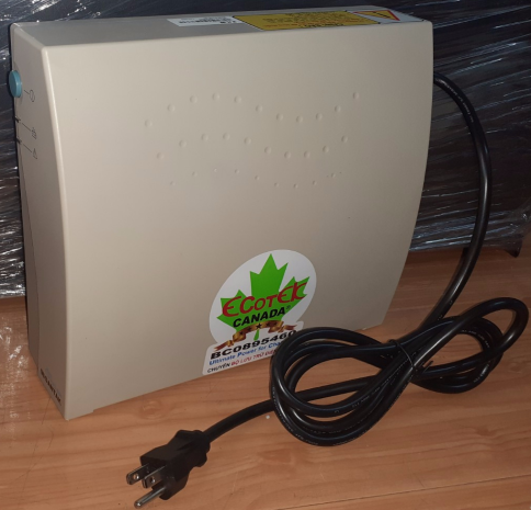 [HCM]TG1000 - Bộ lưu điện (UPS) SANTAK 1000VA/600W (bao gồm ắc quy - BH: 12 tháng)