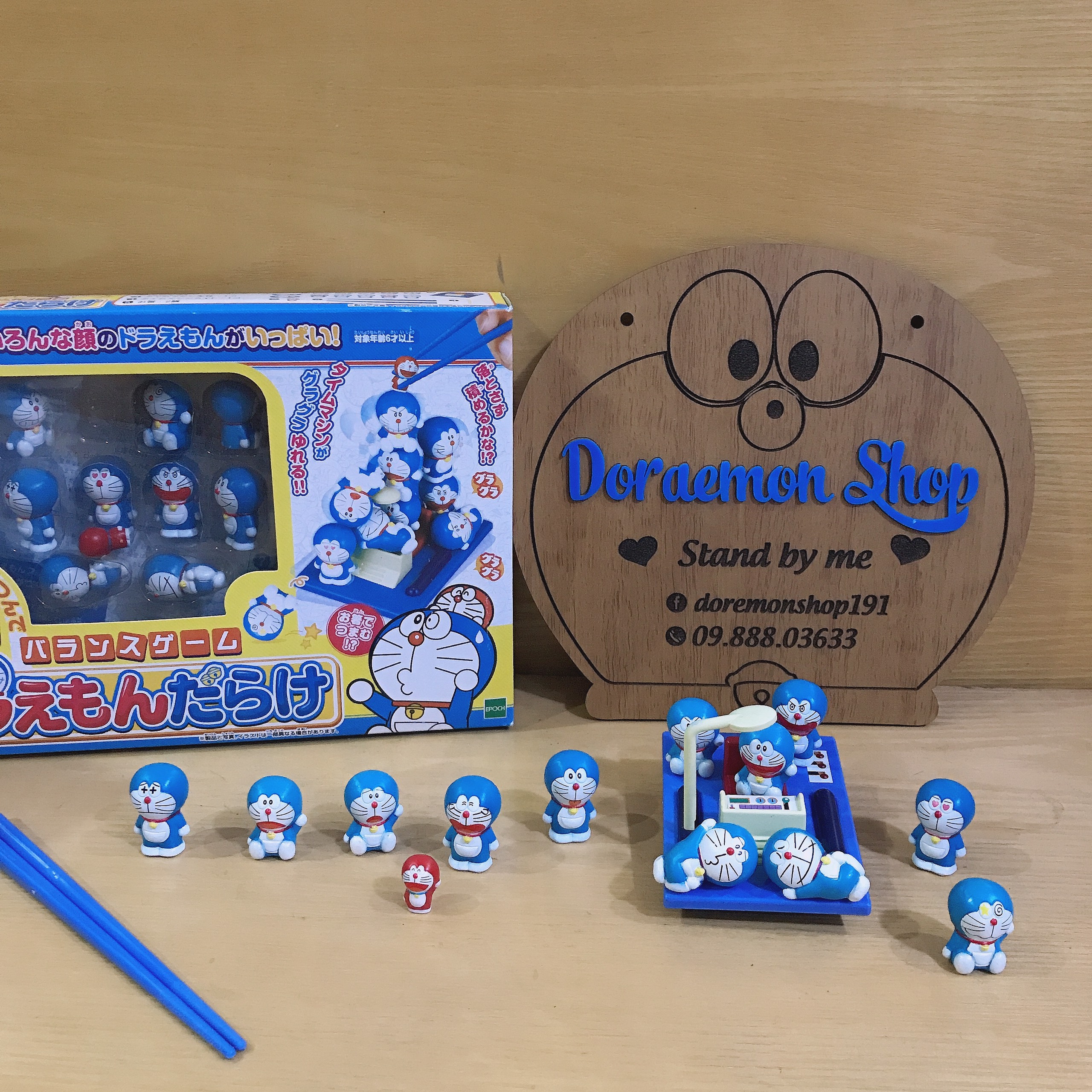 Mô Hình Cỗ Máy Thời Gian Doremon Doraemon