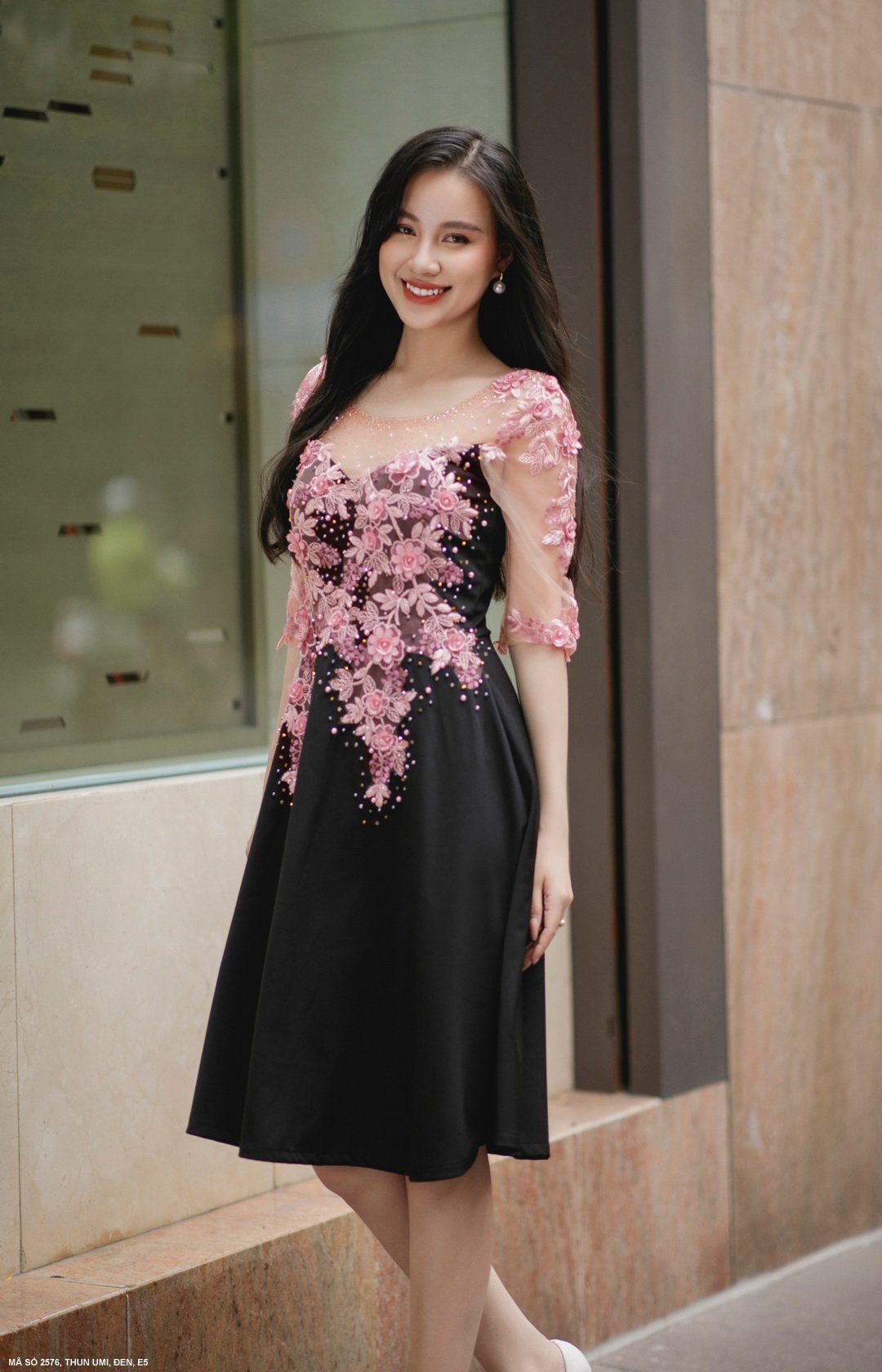 MyDu Shop | MS 2576 – Đầm Xòe Trung Niên Đắp Ren Thêu Hoa Tay phối lưới Kết Xoàn Sang Trọng