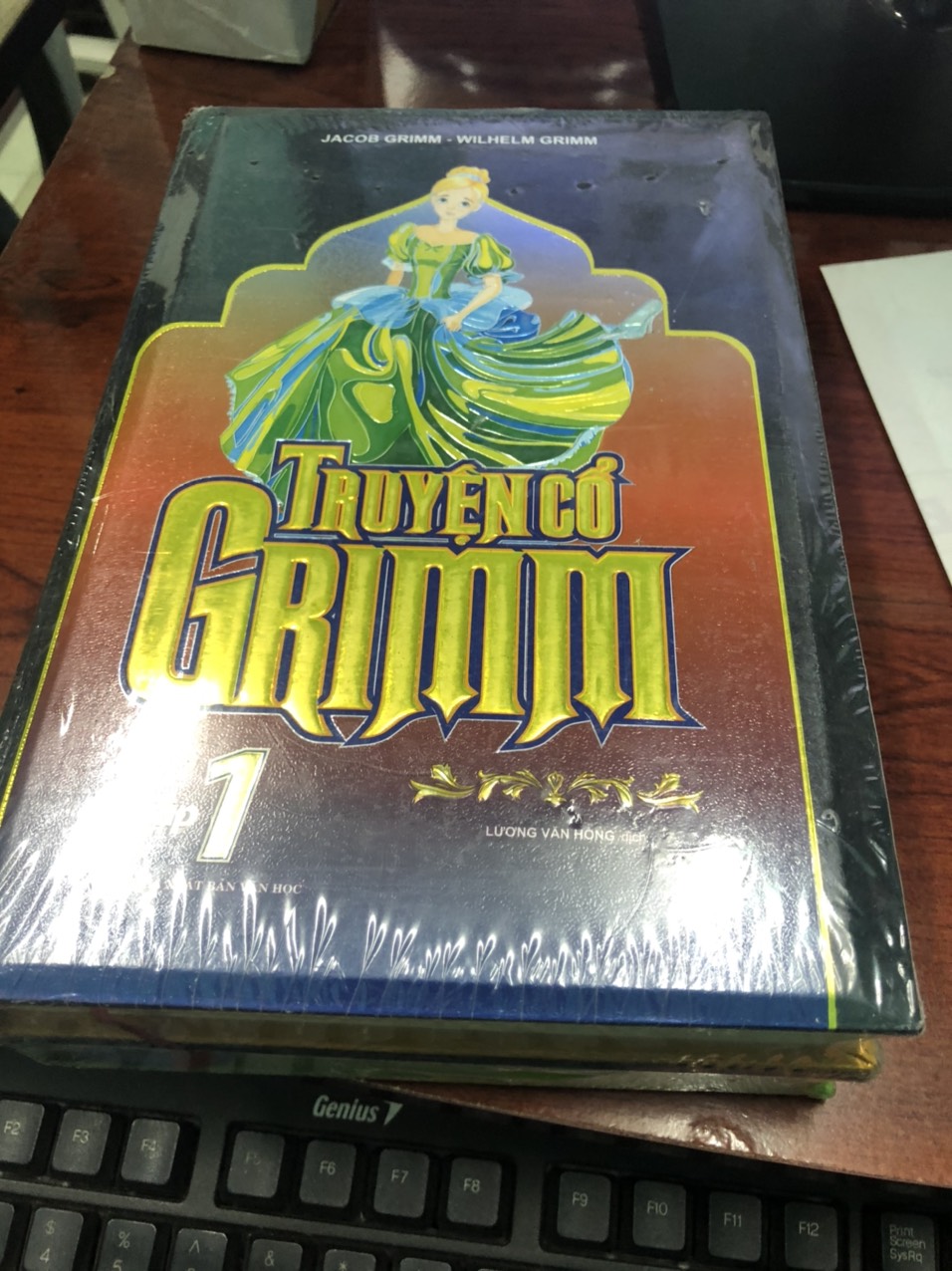[HCM]Truyện Cổ Grimm Trọn Bộ 2 Tập (Bìa cứng) - Ố Vàng