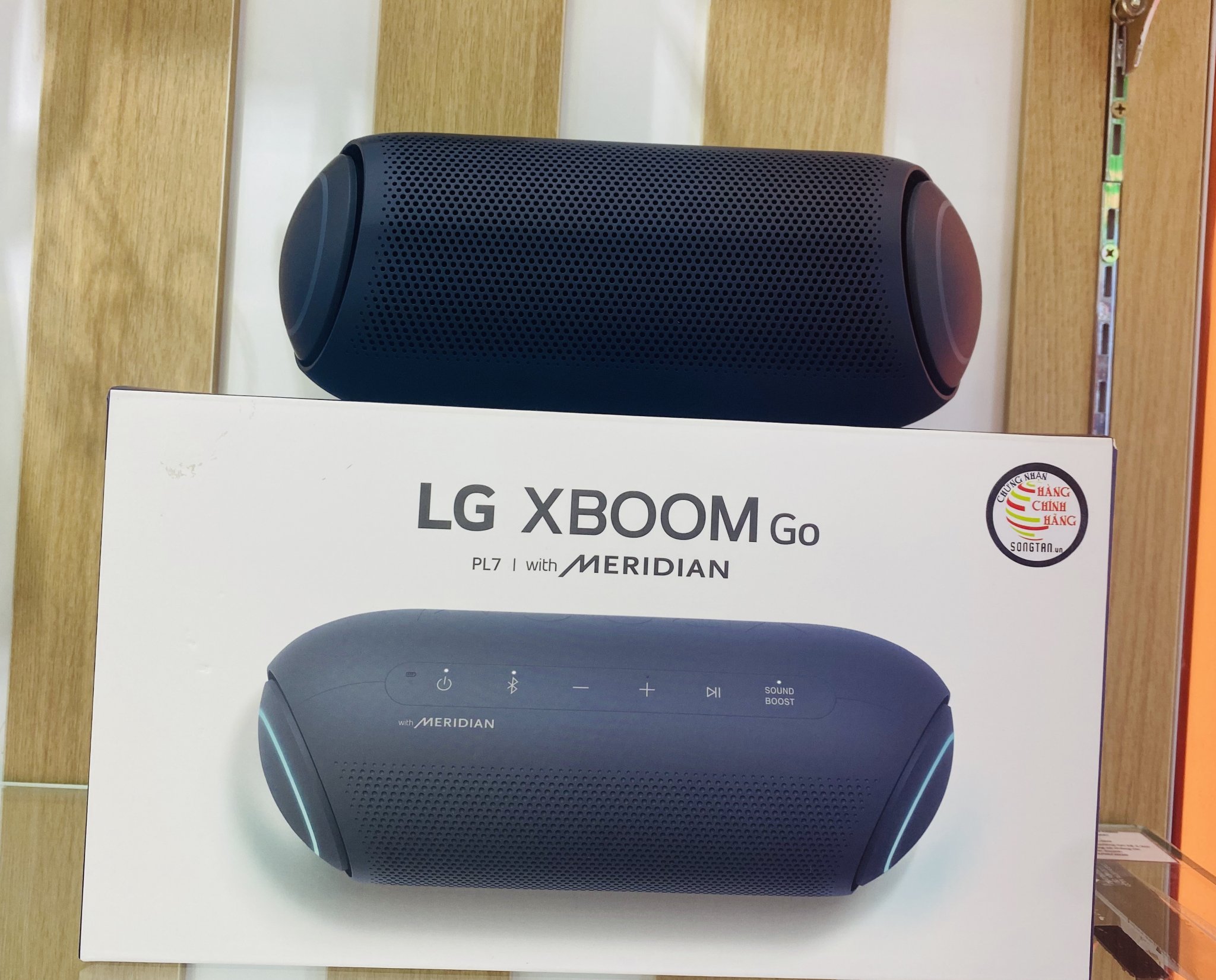 Loa di động Bluetooth LG XBOOMGO PL7(Like new 98%)