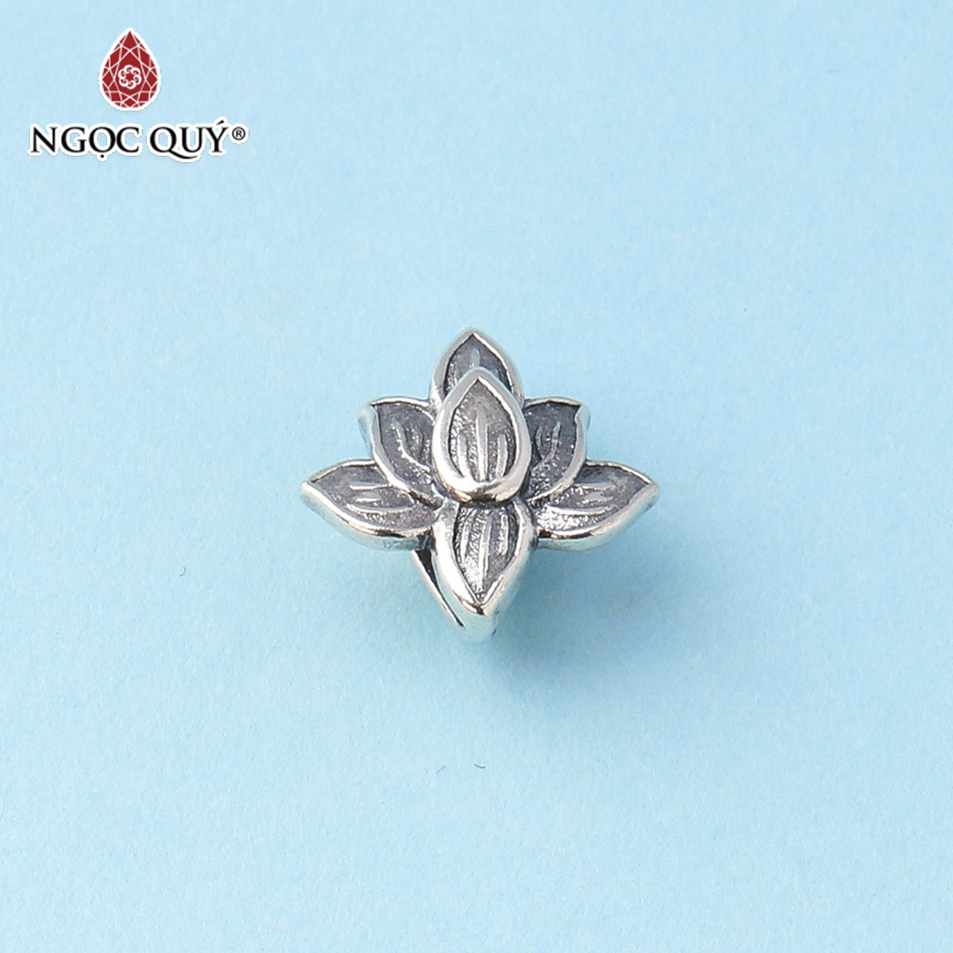Charm bạc hình hoa sen - Ngọc Qúy Gemstones