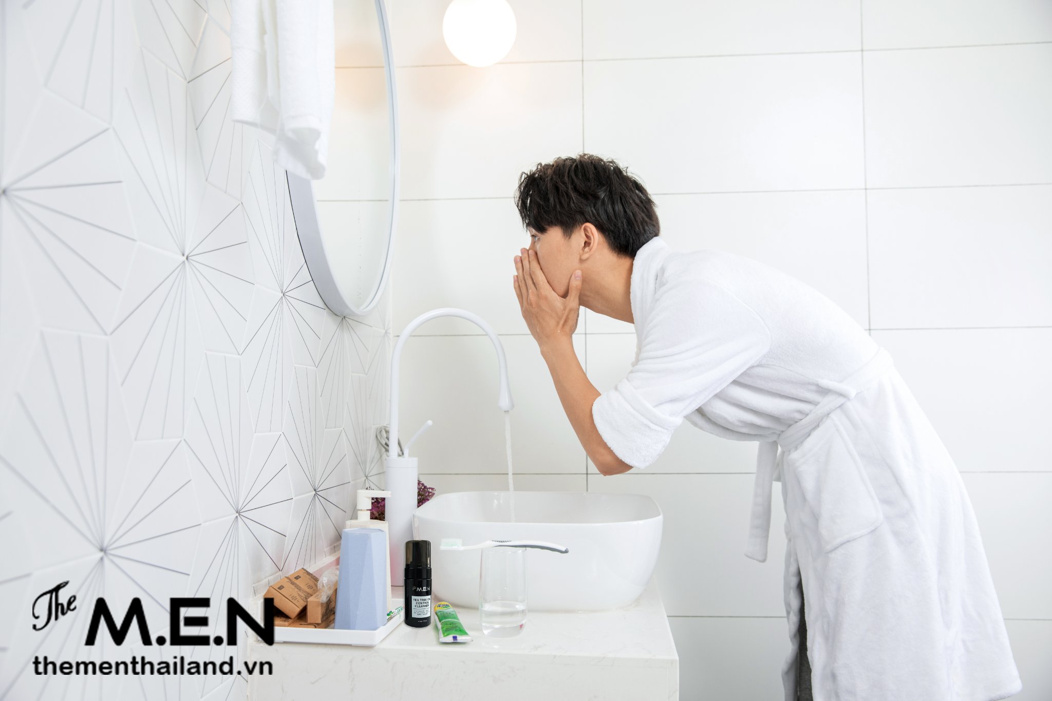 Sữa Rửa Mặt Nam The Men TEA TREE OIL CONTROL CLEANSER 100ml