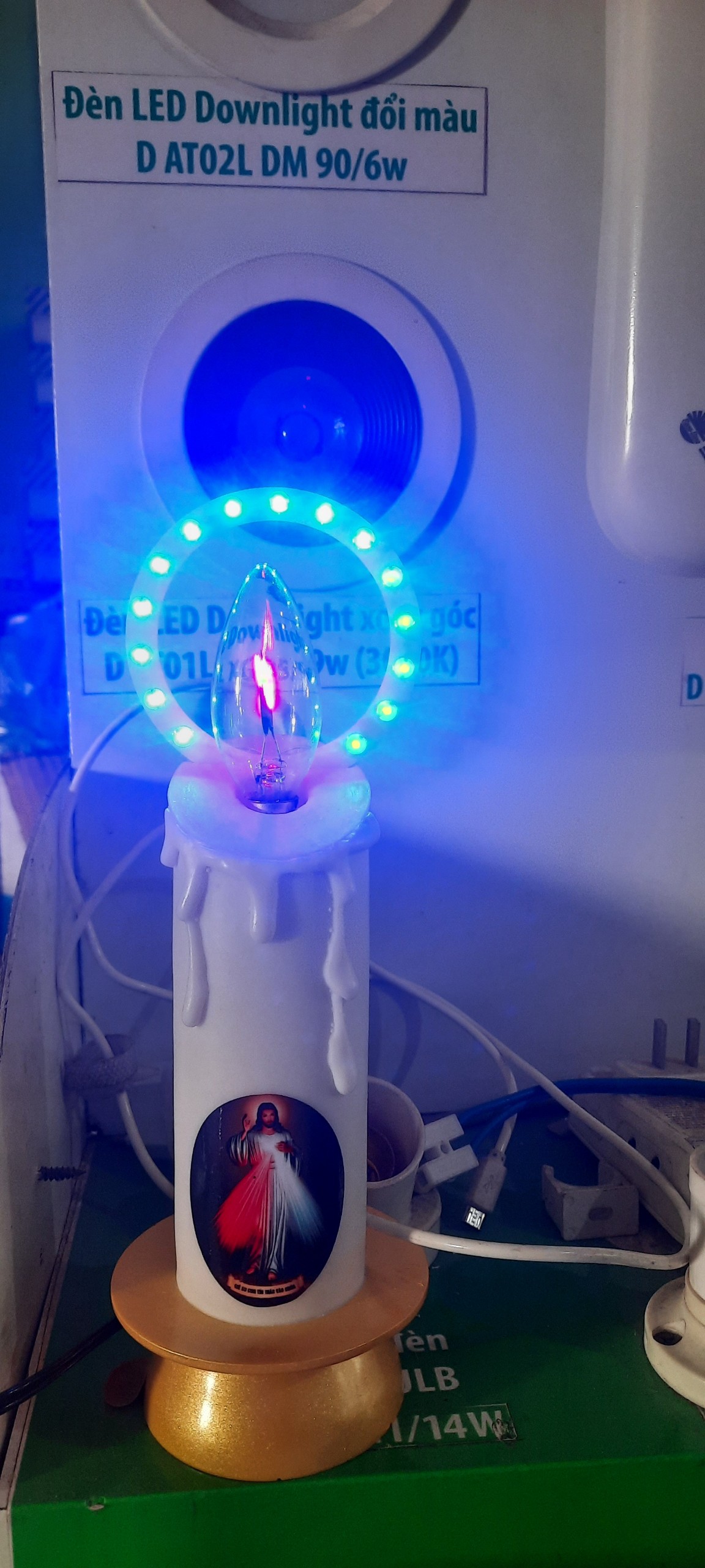 Đèn led hình nến trang trí bàn thờ chúa [Ảnh thật] [Có sẵn][Giá hủy diệt]