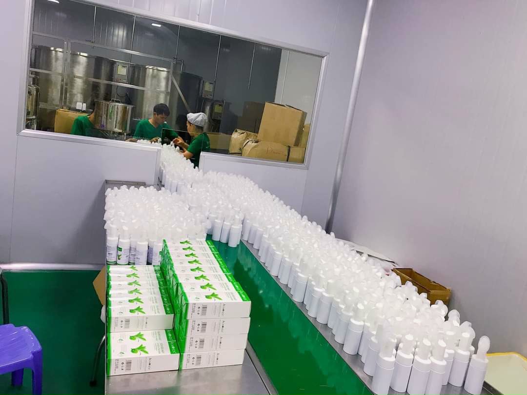 [HCM]Sữa rửa mặt Atiso & trà non ( kèm đầu cọ Silicon)