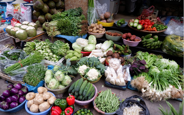 thực phẩm thiết yếu