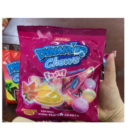 Kẹo Socola 3 Viên Dynamite Chews Hương Bạc Hà/Dâu Cam.