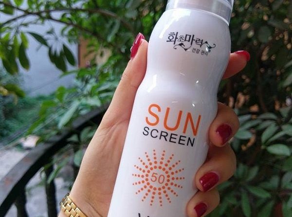 XỊT CHỐNG NẮNG V7 SUN SCREEN SPF 50+++